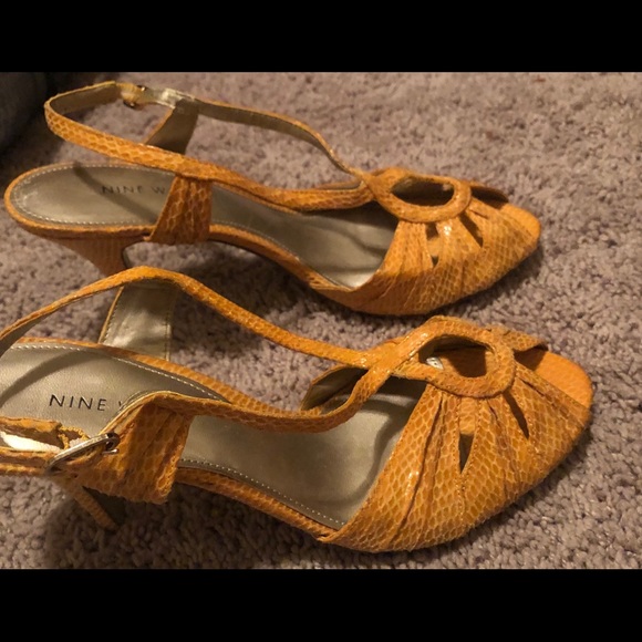 Nine West - Picture 3 of 5